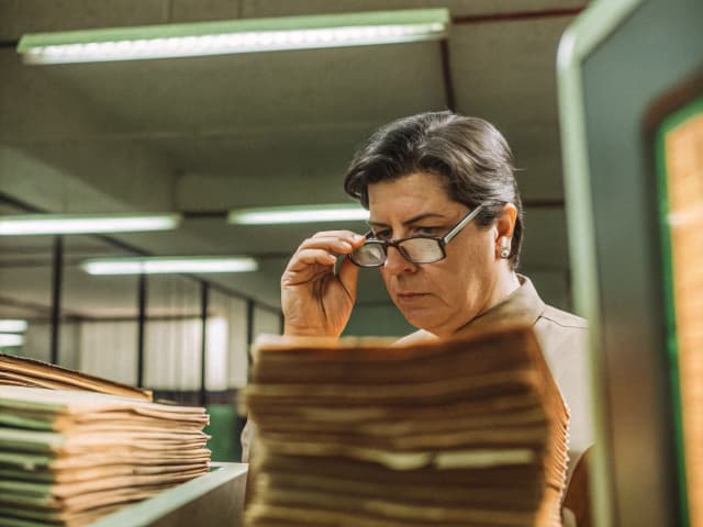 Image for False or misleading commercial disaster communication.