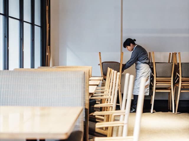 Image for Employment: rehiring and retention: displaced workers.