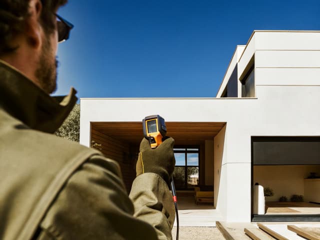 Image for Dwelling units: indoor temperature.