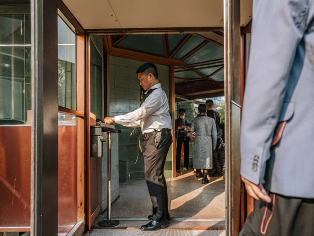 Image for Private security services: patrol operators: training.