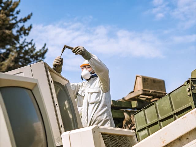 Image for Beverage containers: recycling: redemption payment and refund value.