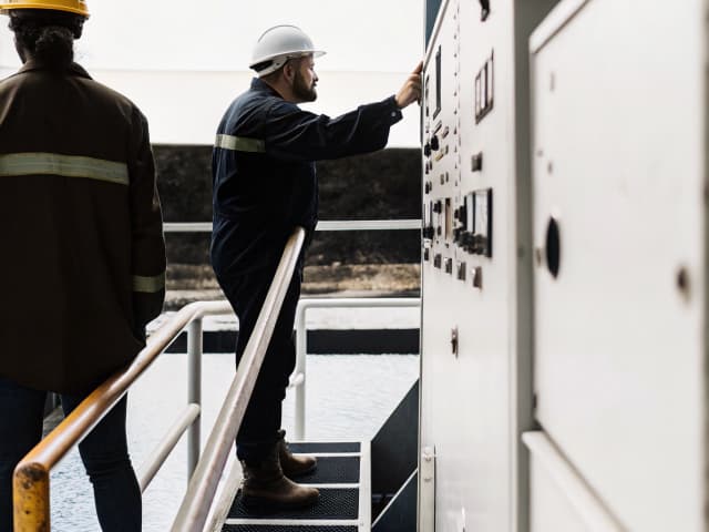 Image for Employees: meal periods.