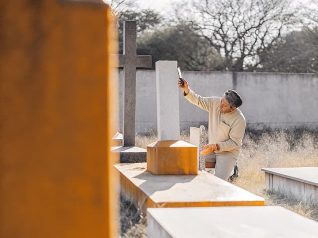 Image for Abandoned cemeteries: report.